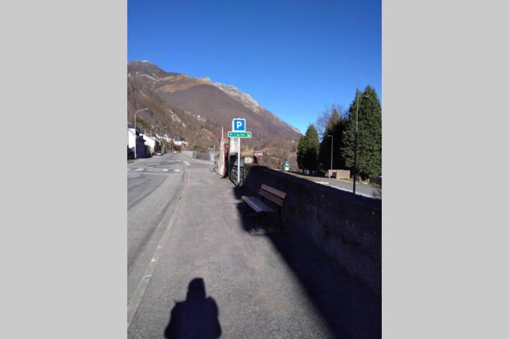 Appartement Familial - 2 Chambres Cauterets Bagian luar foto