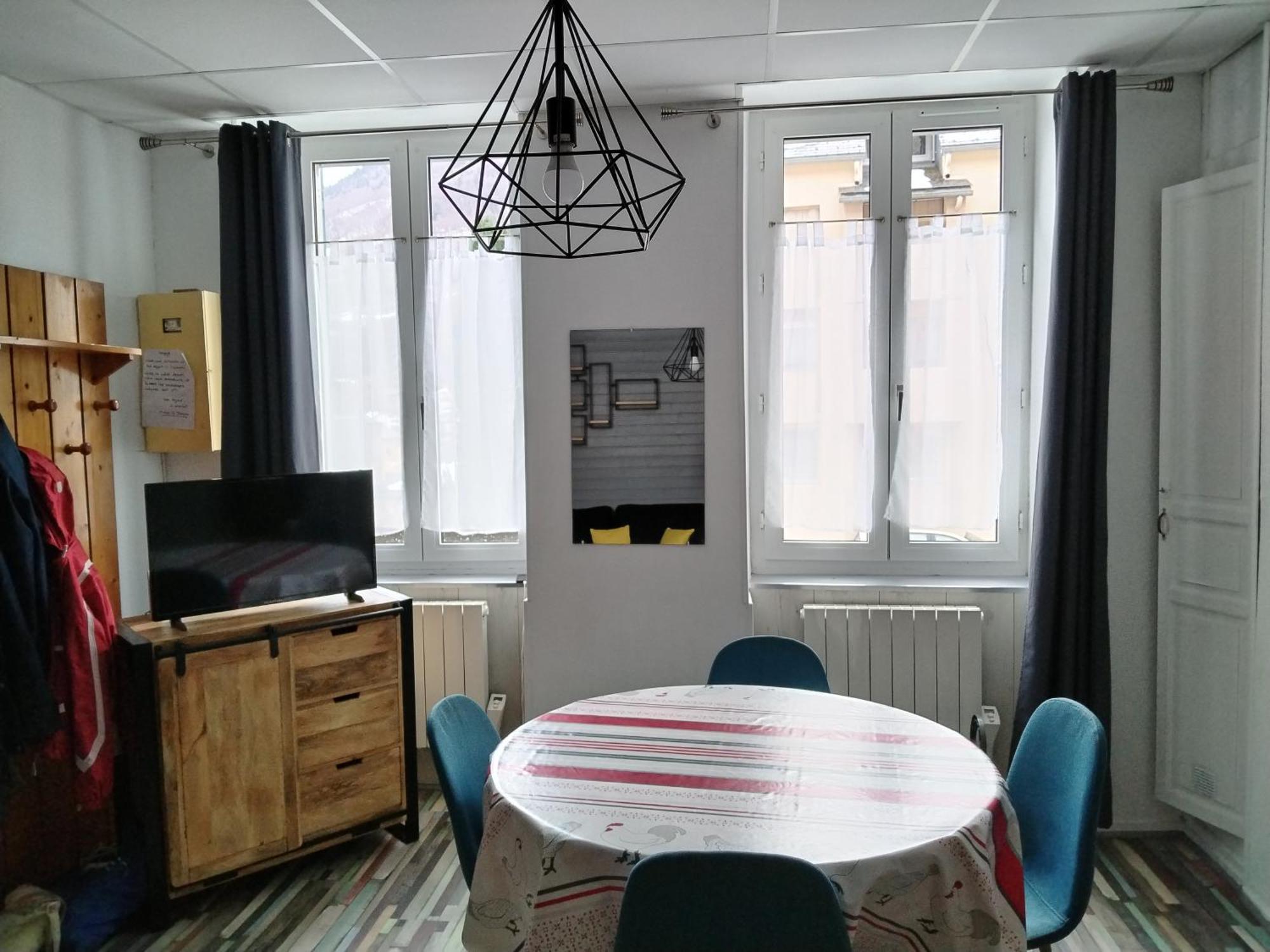 Appartement Familial - 2 Chambres Cauterets Bagian luar foto